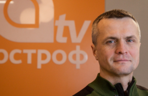 На Апостроф TV стартує програма «БЕНЕФІЦІАРИ» з новим ведучим Ігорем Луценком