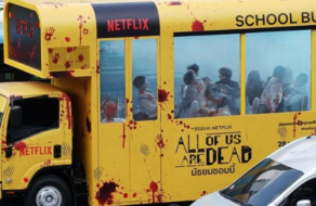 Netflix запустив в місто закривавлений шкільний автобус із зомбі