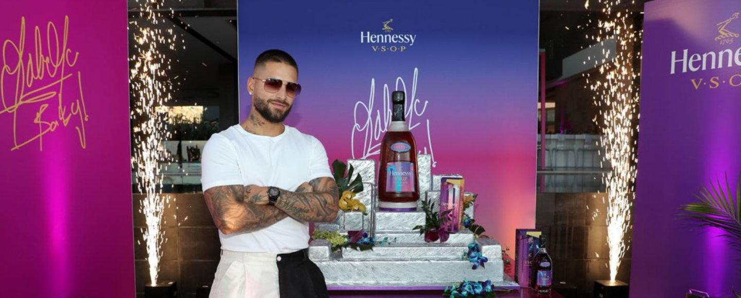 Maluma создал дизайн бутылки Hennessy, посвященный латиноамериканской культуре