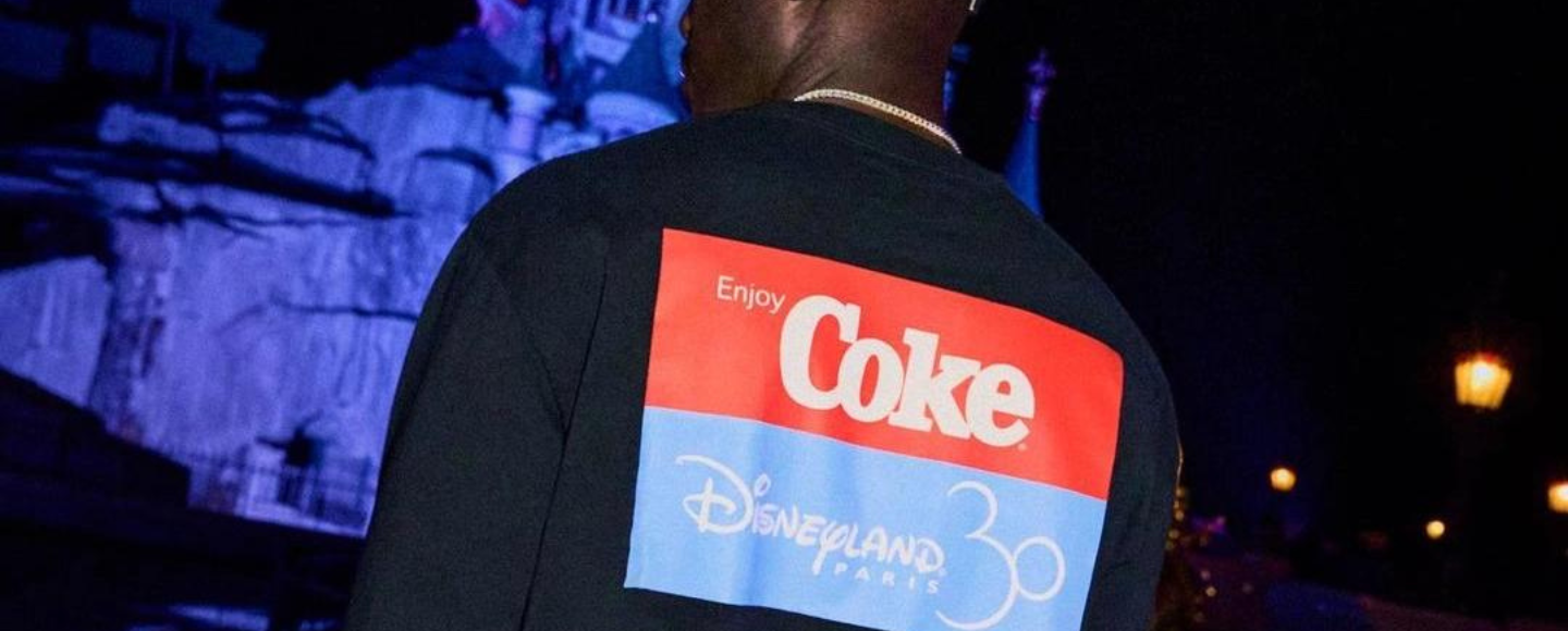 Coca-Cola та Disneyland Paris створили спільну колекцію одягу