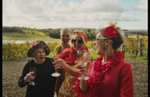 Чотири бабусі стали героїнями рекламного ролику туристичної кампанії