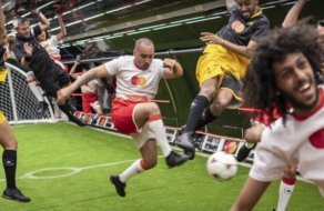 Mastercard встановив світовий рекорд, провівши футбольний матч в умовах невагомості