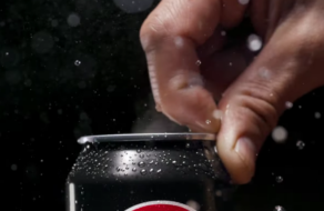 Pepsi представила рекламу для Суперкубку про кращий смак напою без цукру