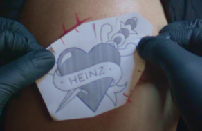 Heinz создал чернила для татуировок цвета кетчупа