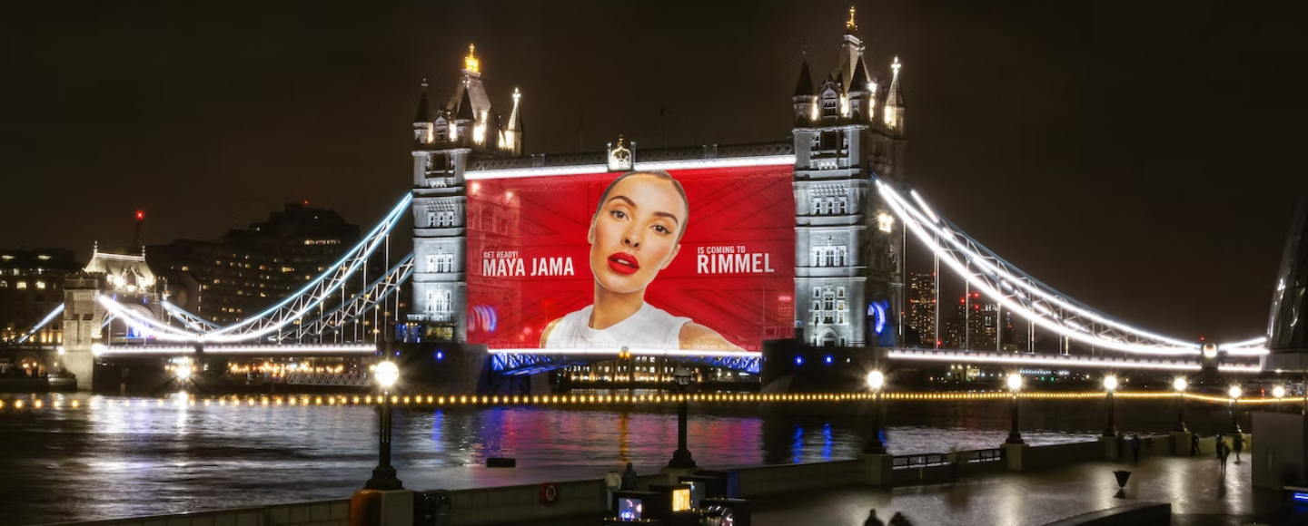 Rimmel розмістив 3D-активацію на Тауерському мосту