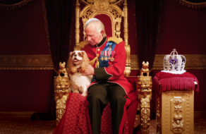 Король Чарльз ІІІ закликав брати тварин з притулку, а не купувати