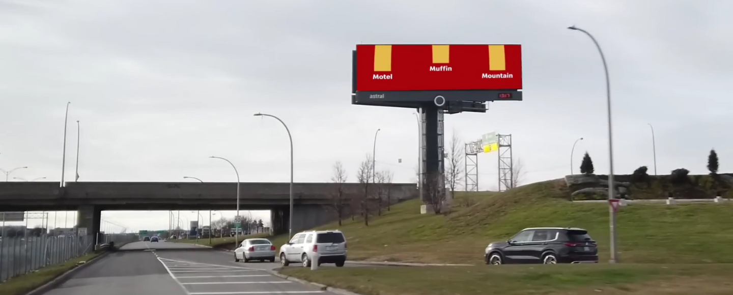 McDonald’s відправив відпочиваючим повідомлення на своїх білбордах