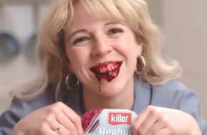 У Британії заборонили рекламу з йогуртом зі смаком пуповини