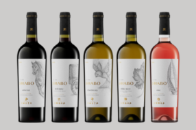 «Зникаючий» дизайн лінійки вин українського виробника нагадав про швидкоплинність часу