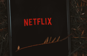 Netflix уберет возможность самой дешевой подписки без рекламы