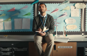 Департамент освіти Британії показав день із життя вчителя у надихаючому ролику