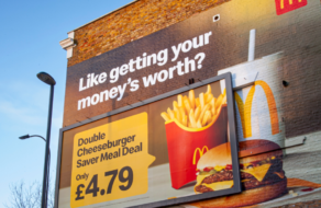 McDonald&#8217;s разместил постер, который вышел за свои пределы