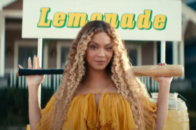 Власний ШІ, президентська кампанія та інше: Beyonce намагалась зламати інтернет у ролику Verizon