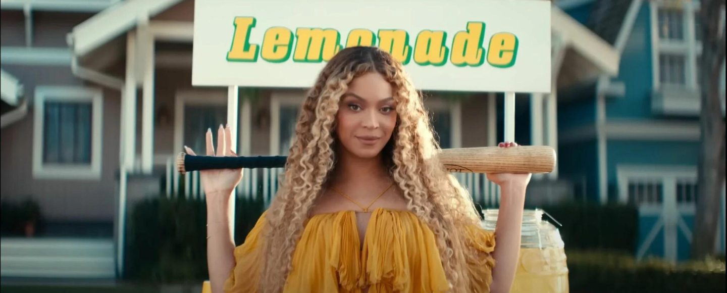 Собственный ИИ, президентская кампания и прочее: Beyonce пыталась взломать интернет в ролике Verizon