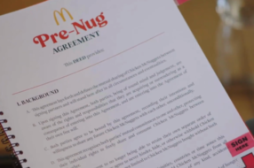 McDonald&#8217;s запропонував підписати угоду, яка зобов&#8217;язує завжди ділитися нагетсами