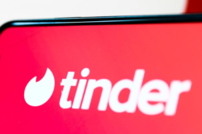 Tinder позволил пользователям делиться планами на свидание со своими друзьями