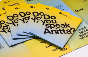 Spotify присвятив виставку у музеї мовному розмаїттю музики співачки Anitta