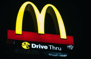 McDonald&#8217;s відмовився від використання штучного інтелекту для обробки замовлень