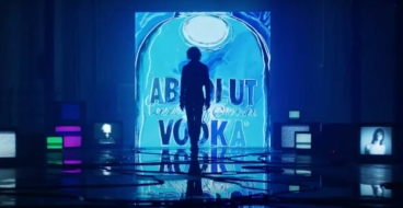 Absolut выпустил лимитированную серию бутылок, дизайн которой разработал Энди Уорхол