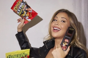 Frito-Lay випустив телефон для «зради» чипсам Flamin&#8217; Hot Cheetos