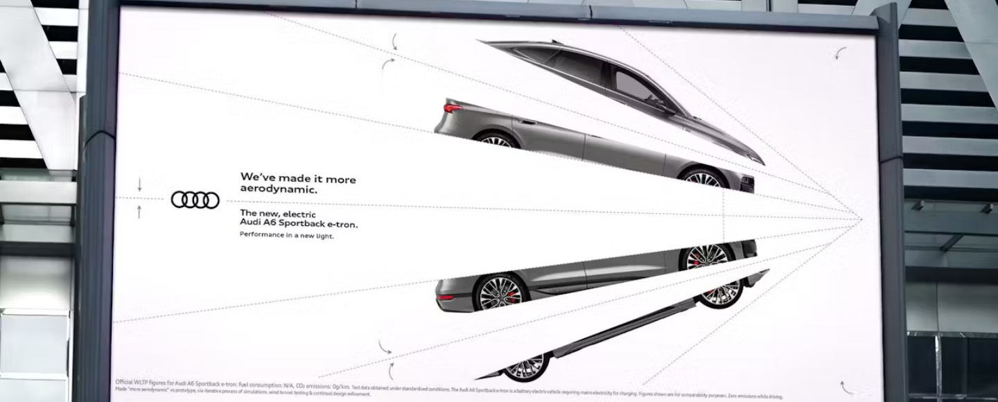 Audi склав свій автомобіль у паперовий літак