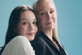 Cпівробітники Tiffany &amp; Co. знялися у кампанії до Дня матері