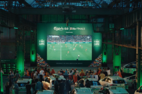 Carlsberg подарував таксистам вихідний для перегляду футбольного матчу