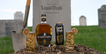 Liquid Death випустив віскі, витриманий у труні