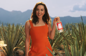 Cointreau висміяв всюдисущість зіркових брендів текіли