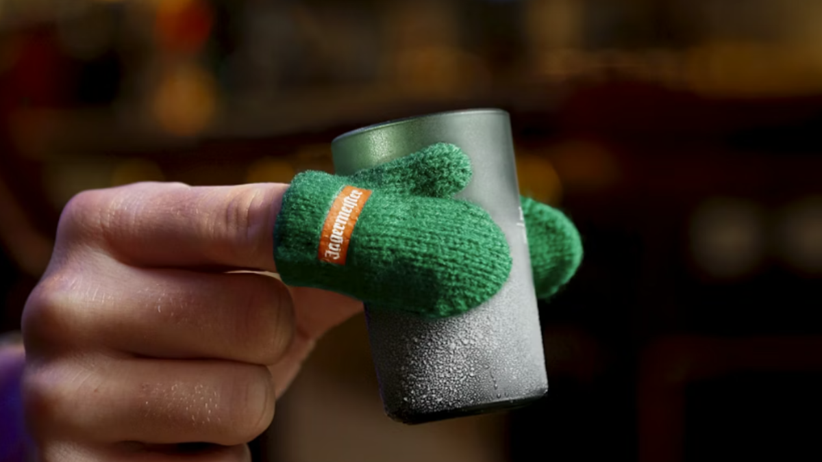 Jägermeister створив рукавички для кінчиків пальців