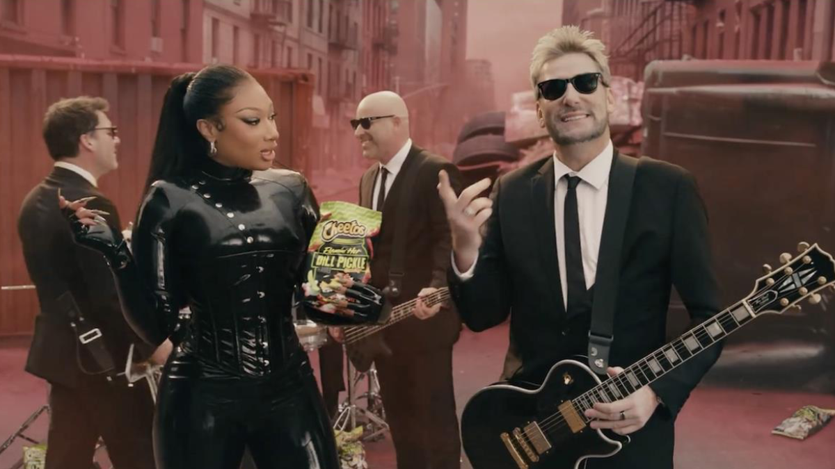 Megan Thee Stallion та Nickelback переробили хіт «How You Remind Me» для реклами Cheetos