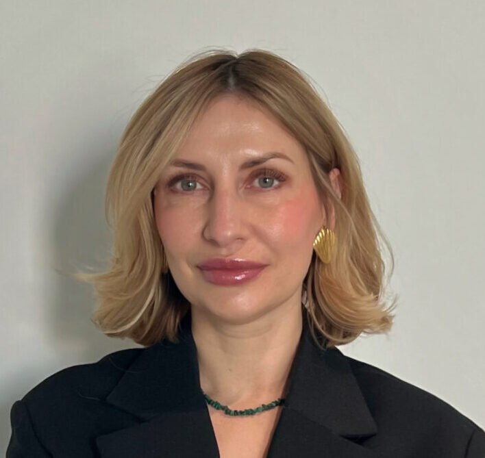 Елена Левандовская