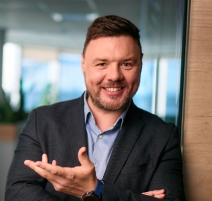 Роман Іванов